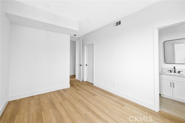 Building Photo - 4827 Oakwood Ave