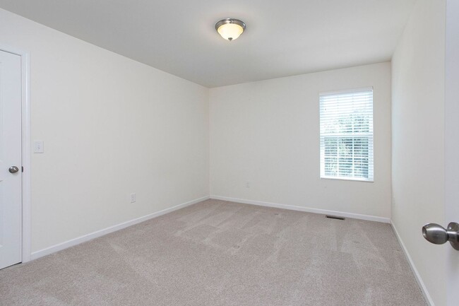 Building Photo - 427 Stapleford Ln