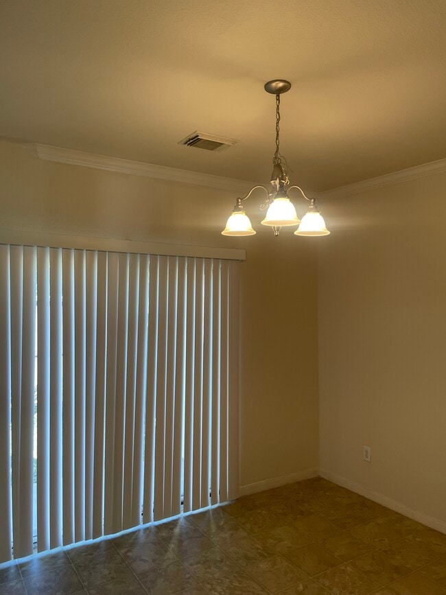 Building Photo - 8031 Barnes Ridge Ln