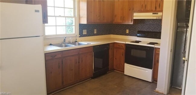 Building Photo - 415 Bryan Ct