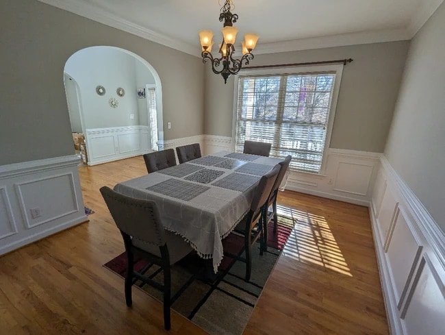 Building Photo - 9559 Numenore Dr