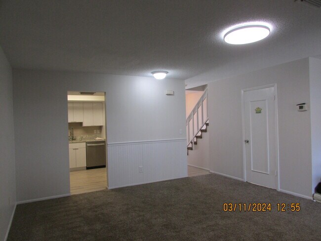 Building Photo - 1128 Mary Joye Ave