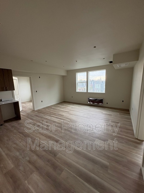 Building Photo - 1520 N Bryant St