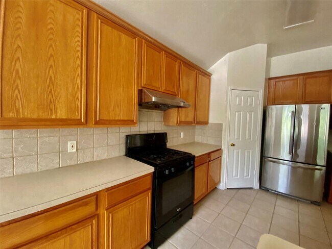 Building Photo - 10323 Stanbrook Dr