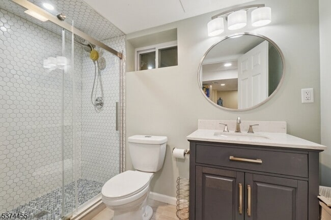 Building Photo - 51 Brookhill Ter