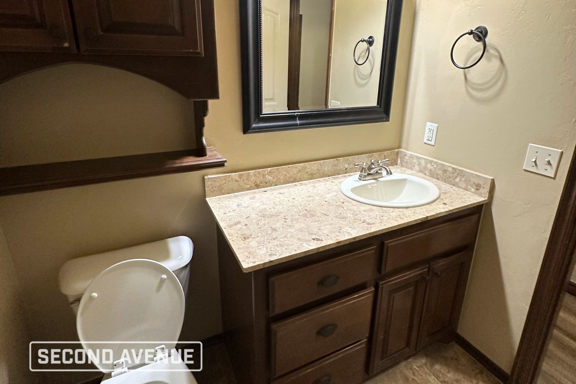 Building Photo - 1204 SummerHill Dr