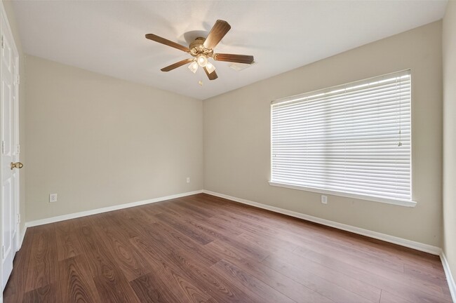 Building Photo - 2610 Argos Dr