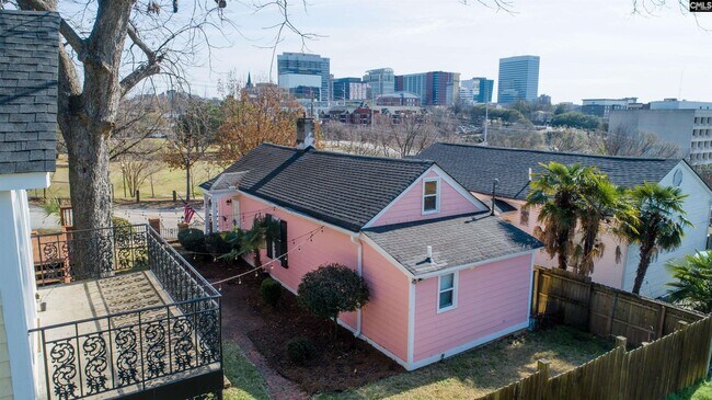 Building Photo - 728 Blanding St