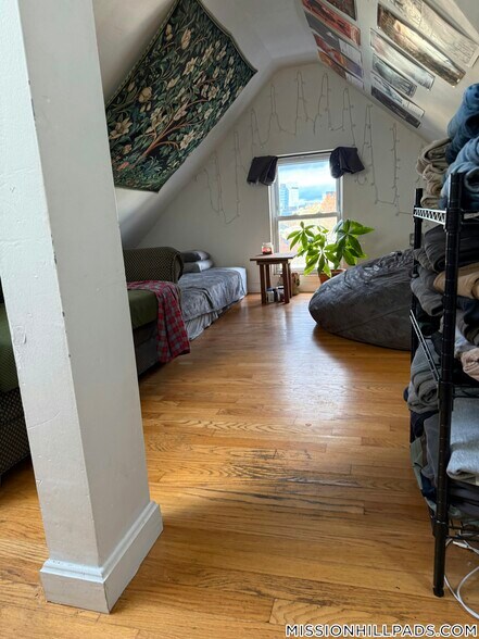 Building Photo - 1 Sachem St