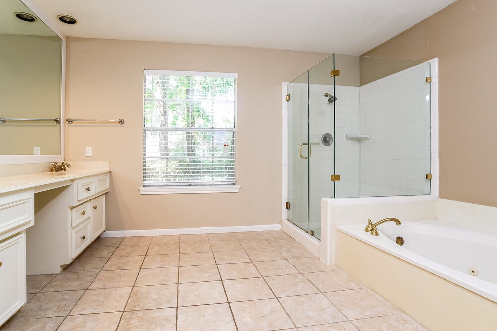 Building Photo - 3102 Hickory Falls Dr