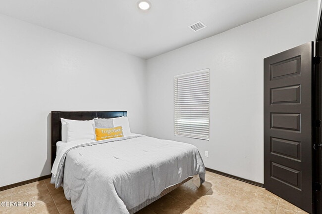 Building Photo - 3620 Keltner Ave