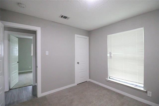 Building Photo - 107 Love St