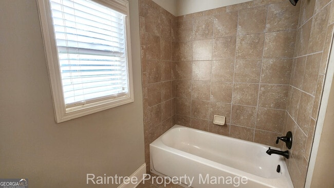 Building Photo - 11250 Shelton Pl