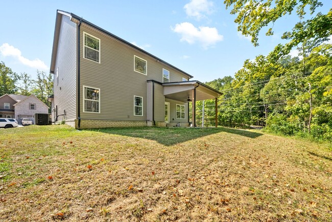 Building Photo - Charming Large Home in Glenstone Village W...