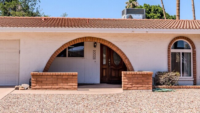 Building Photo - Charming 3BR House in Scottsdale with new ...