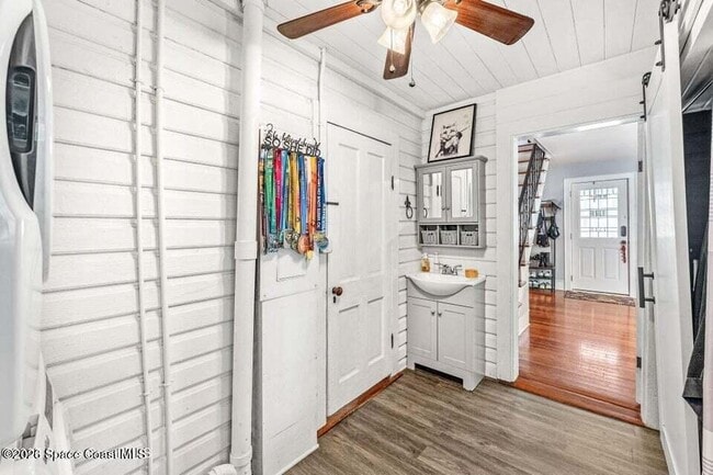 Building Photo - 1654 Highland Ave