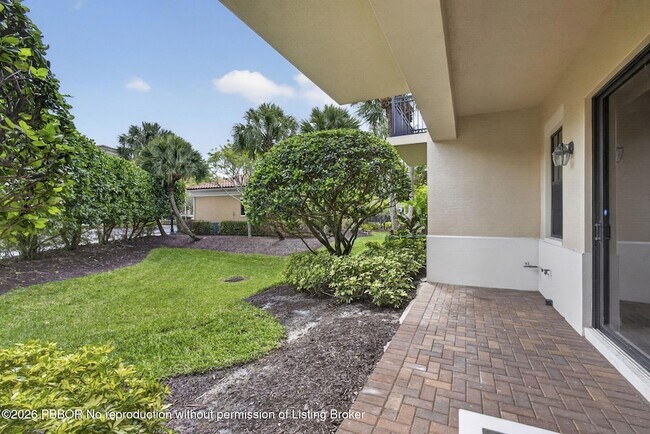 Building Photo - 803 del Sol Cir