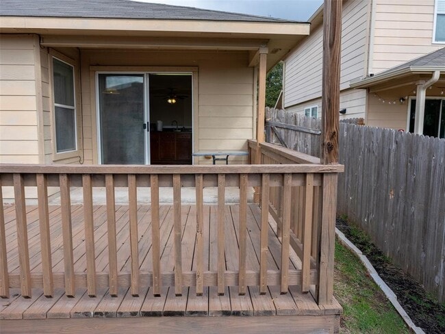 Building Photo - 9013 China Rose Dr