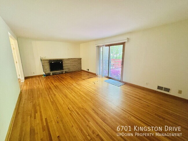 Building Photo - 6701 Kingston Dr