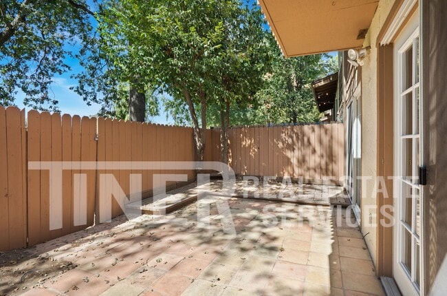 Building Photo - 2674 Rio Bravo Cir