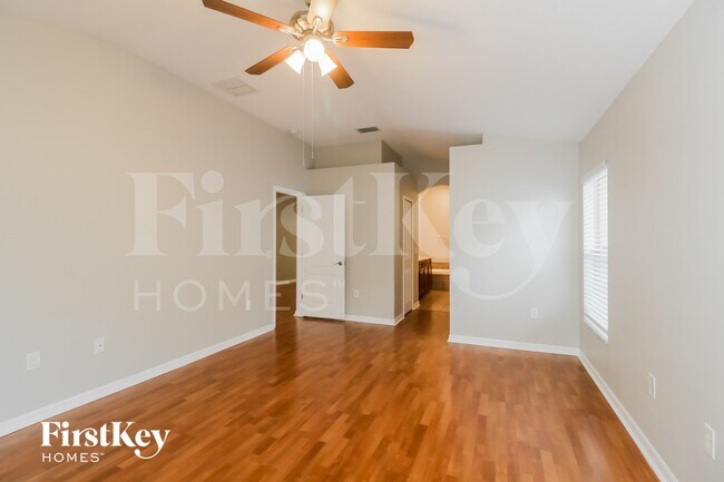Building Photo - 18416 Cypress Bay Pkwy