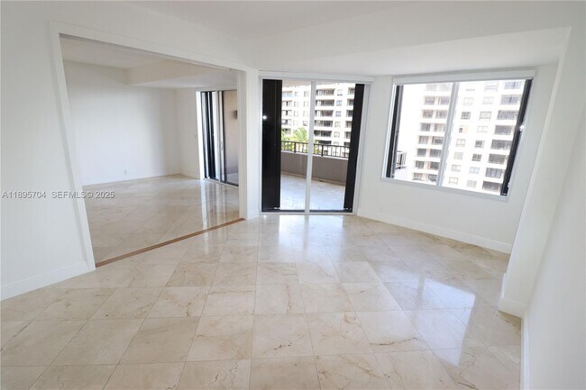 Building Photo - 201 Crandon Blvd