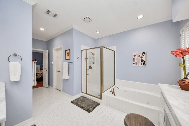 Building Photo - 19 Wild Meadow Ct