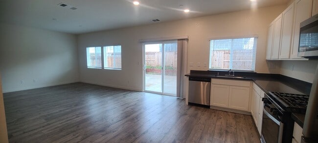 Building Photo - Lumiere @ Sierra West, Roseville Lennar Ne...