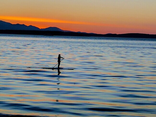 Building Photo - 3066 63rd Ave SW