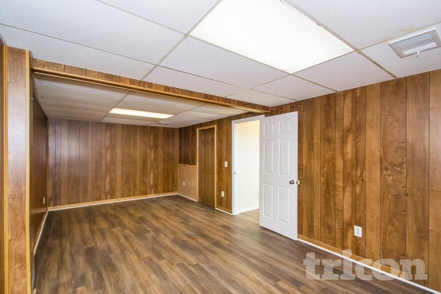 Building Photo - 5020 Millers Glen