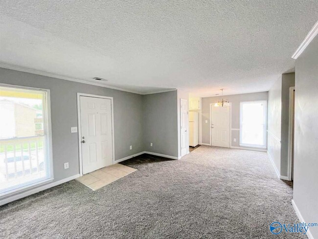 Building Photo - 4417 Torrance Dr NW
