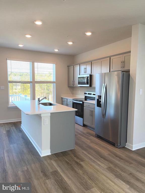 Building Photo - 280 Soft Rush Ln