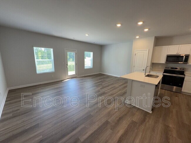 Building Photo - 3219 Bailey Lk Dr