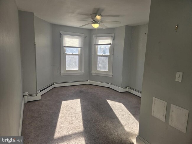 Building Photo - 314 Walnut St