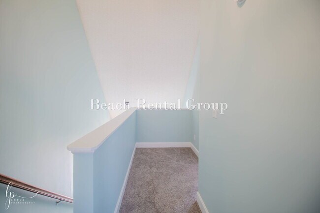 Building Photo - 3 Bedroom Townhome in Little River