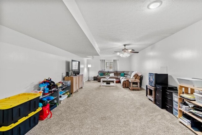 Building Photo - 212 Emerson Dr