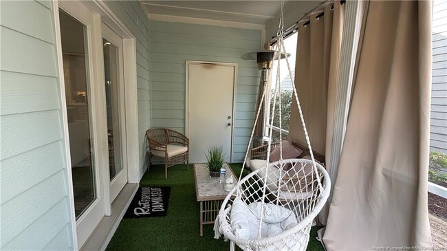 Building Photo - 68 Spruce Holw Cir