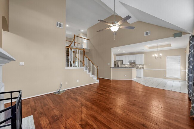 Building Photo - 30118 Bashaw Dr
