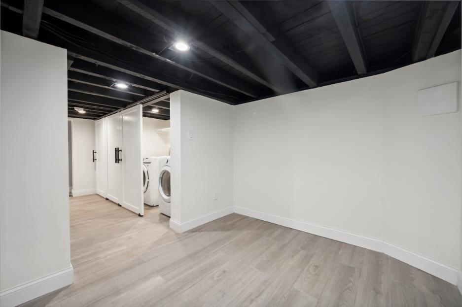 Lower level - 344 N Sloan St