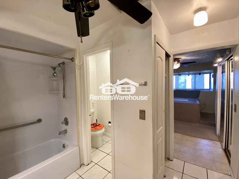 Building Photo - 5122 Puritan Cir