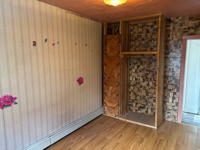 Building Photo - 1308 17th Ave