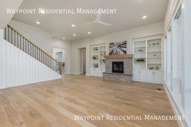 Building Photo - 3570 E Interstellar Ct