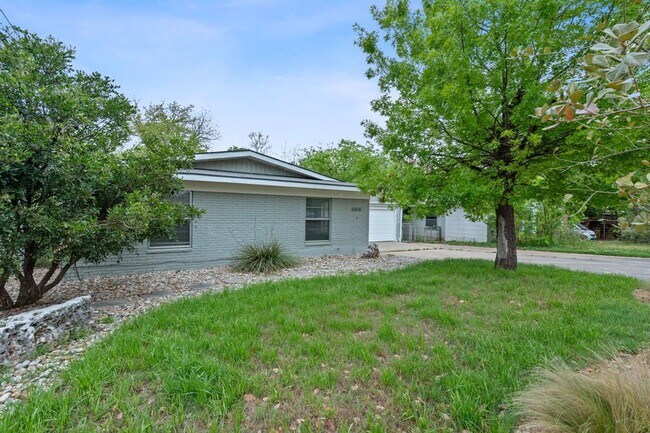 Building Photo - 6810 Daugherty St