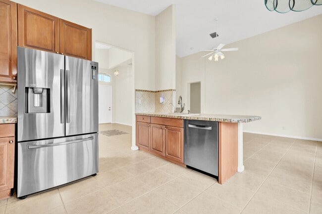 Building Photo - 6404 C Durham Dr