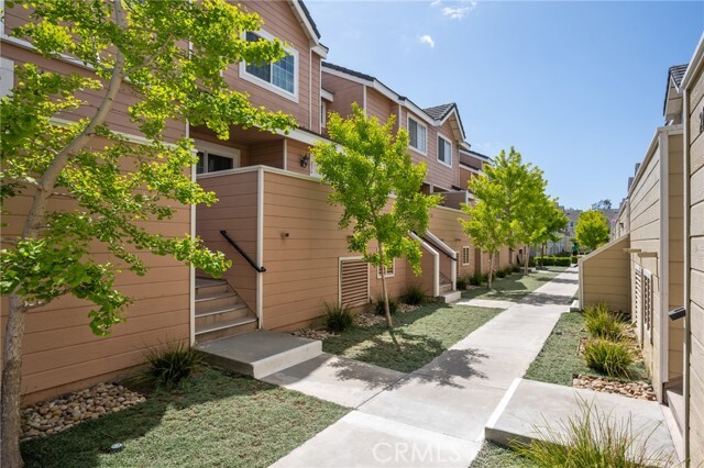 Building Photo - 2800 Plaza del Amo
