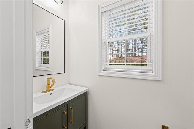 Building Photo - 3736 Castle View Ct