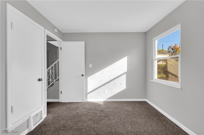 Building Photo - 17106 Holly Hill Dr