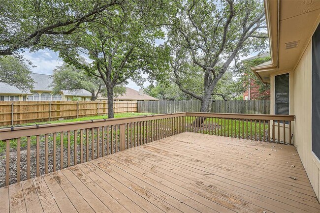 Building Photo - 3217 Tehama Ct