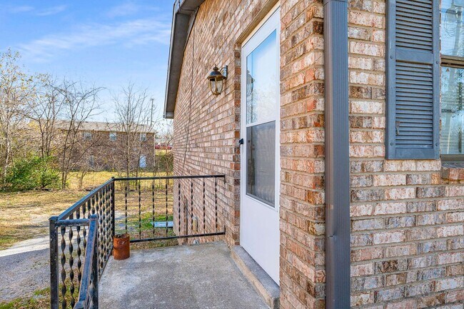 Building Photo - 4558 Brooke Valley Dr