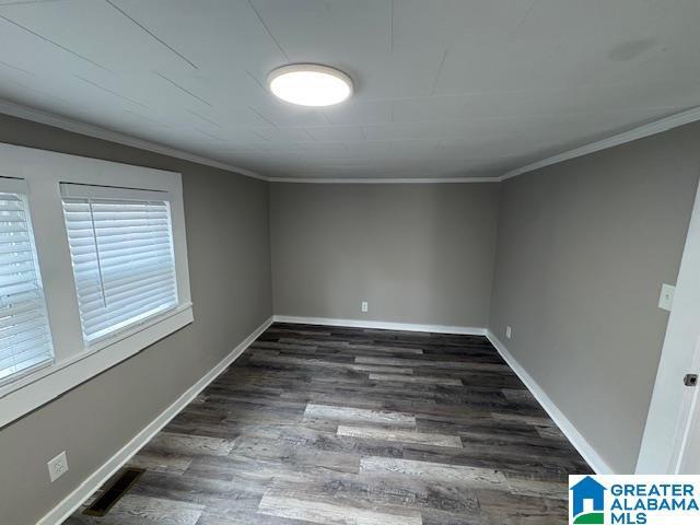 Building Photo - 336 3rd St E